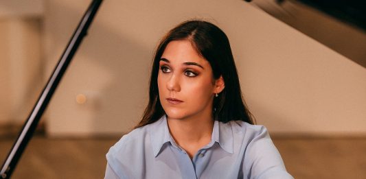 Sarah Betshabaz Debuts Uplifting Single “Messiah” From Her Album "Prayer Room"